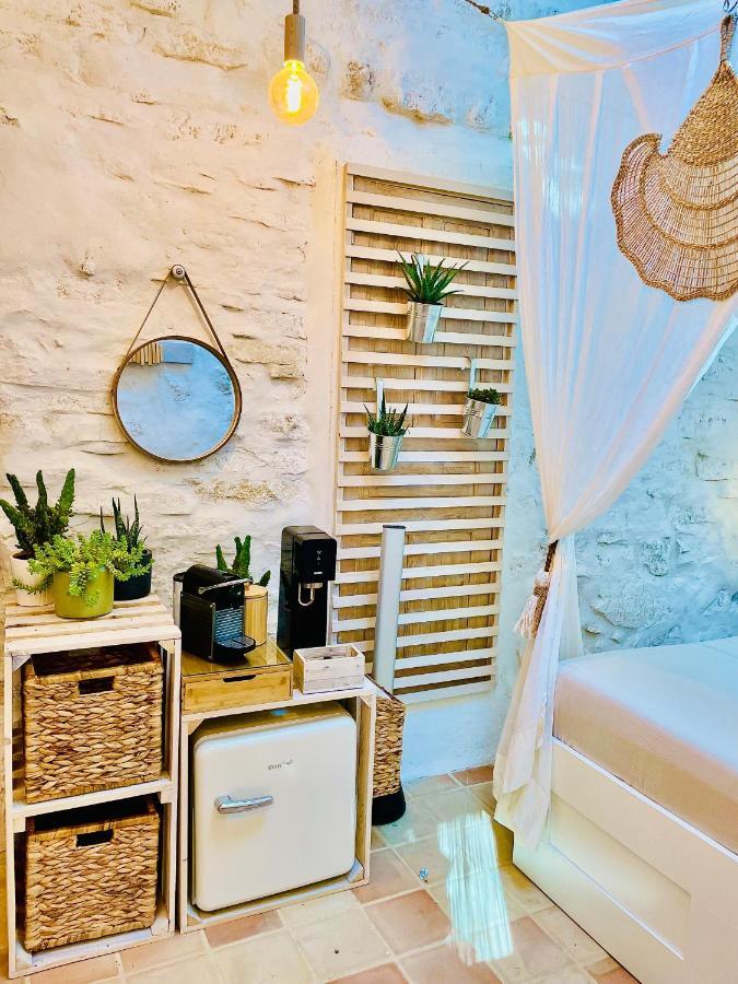 Histoire De Cru Bed & Breakfast Saignon Exterior photo