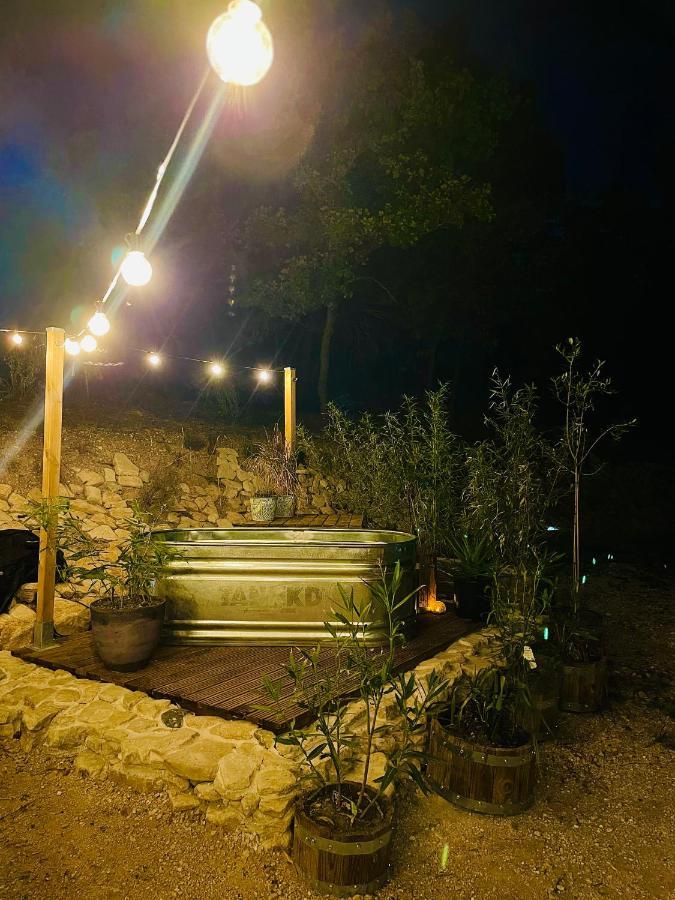 Histoire De Cru Bed & Breakfast Saignon Exterior photo
