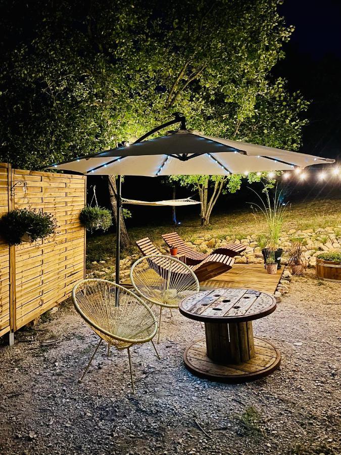 Histoire De Cru Bed & Breakfast Saignon Exterior photo